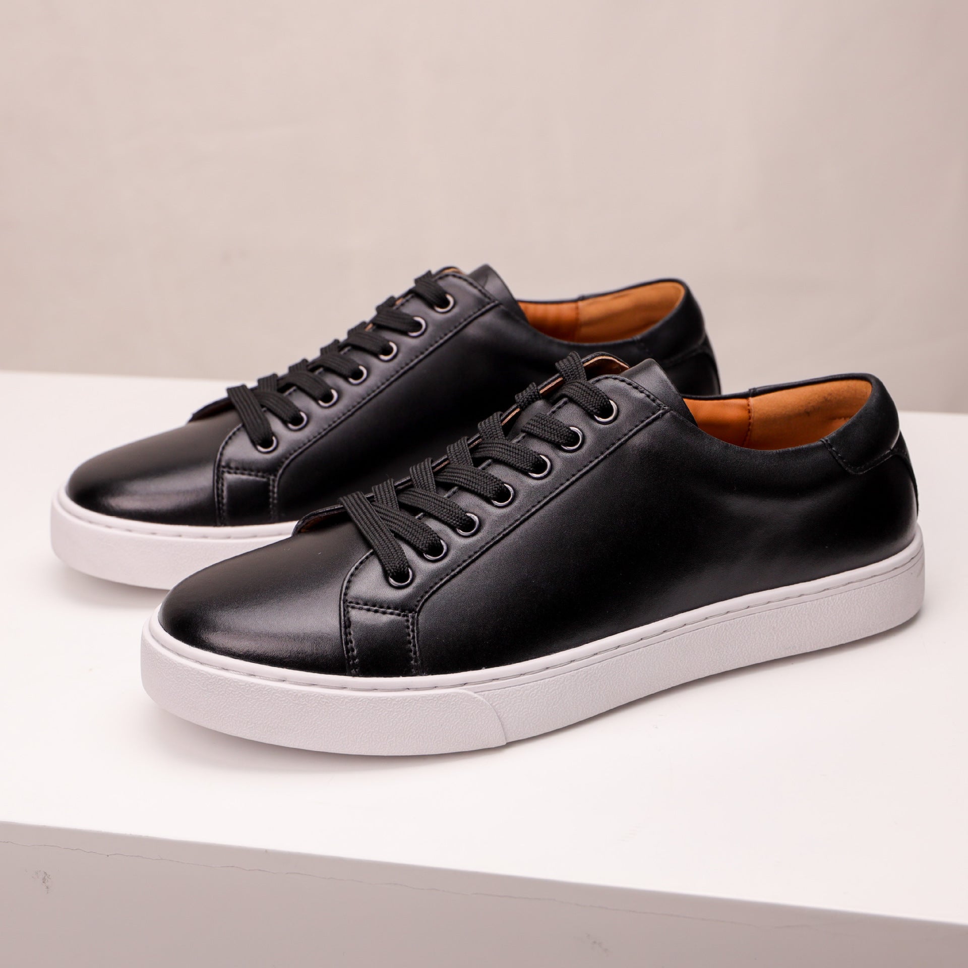 Aeterno Classic Leather Sneakers | Timeless Footwear Collection