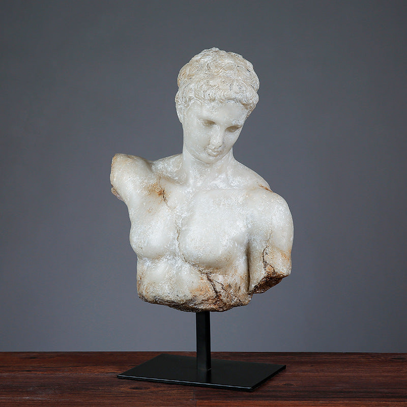 Eryndor Resin Sculpture | Vespera Collection