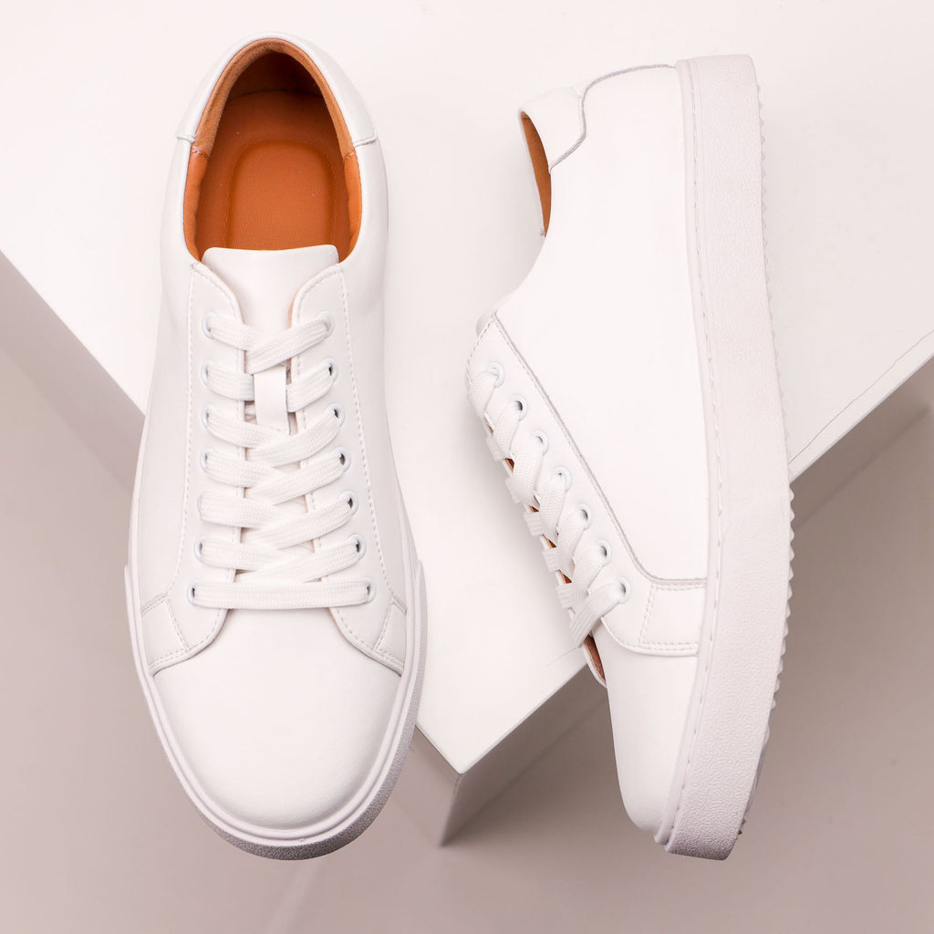 Aeterno Classic Leather Sneakers | Timeless Footwear Collection