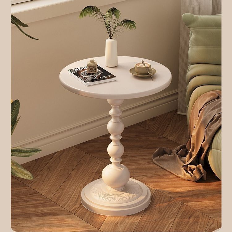Evara Side Table I Vespera Collection